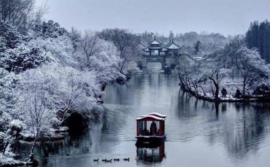 描写雪的诗句有哪些，赞美自然之景雪的10首著名古诗